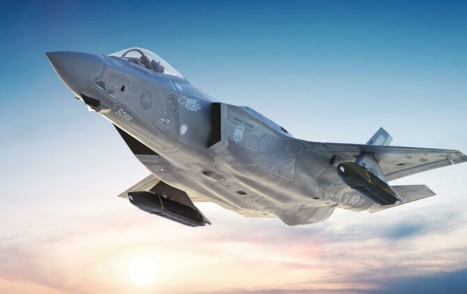 22-08928-ADSW_JASSM-LRASM-F-35_AFA_Column-Wrap-V2-1280.jpg.pc-adaptive.990.medium